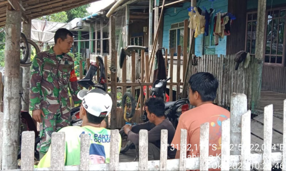 Wujudkan Kebersamaan, Babinsa Serka Yadi Yanto Giat Komsos Dengan Masyarakat