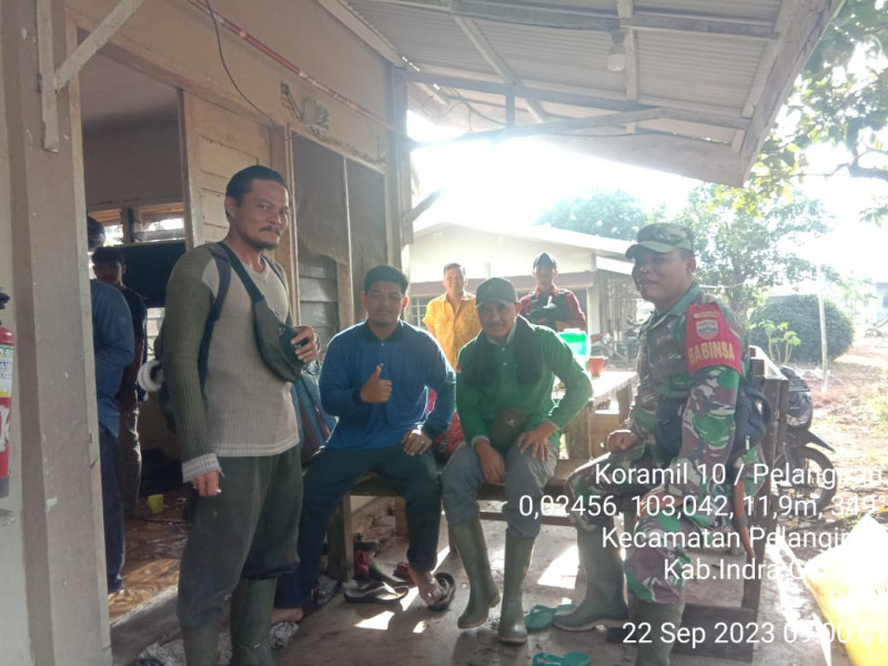 Koramil 10/Pelangiran Terus Telusuri Perkembangan Situasi di Binaan Guna Jalin Hubungan Baik