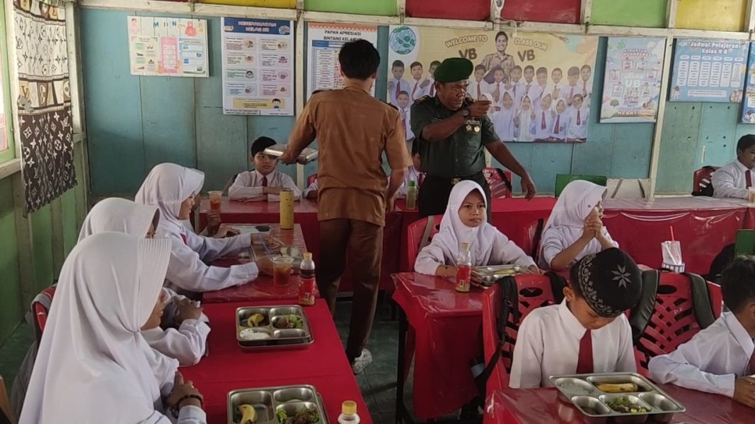 Peningkatan Gizi Masyarakat Melalui Kegiatan MBG Bersama Babinsa Koramil 09/Kmg