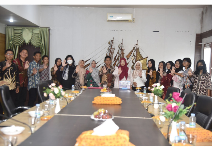 Plt. Sekretaris DP2KBP3A Dampingi Pj Ketua TP PKK Terima Kunjungan Forum  Anak Inhil.