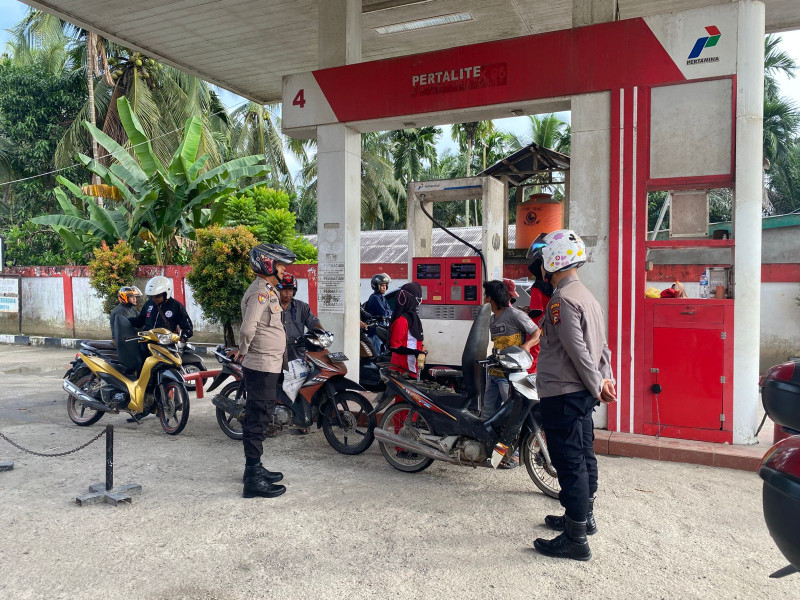 Polsek Kempas Intensifkan Patroli Dialogis Objek Vital dan Tempat Keramaian Pasca Natal & Tahun Baru