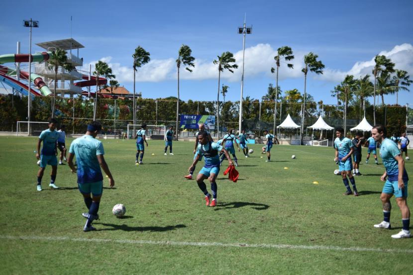 Persib Siapkan Cara Antisipasi Serangan Cepat PSM