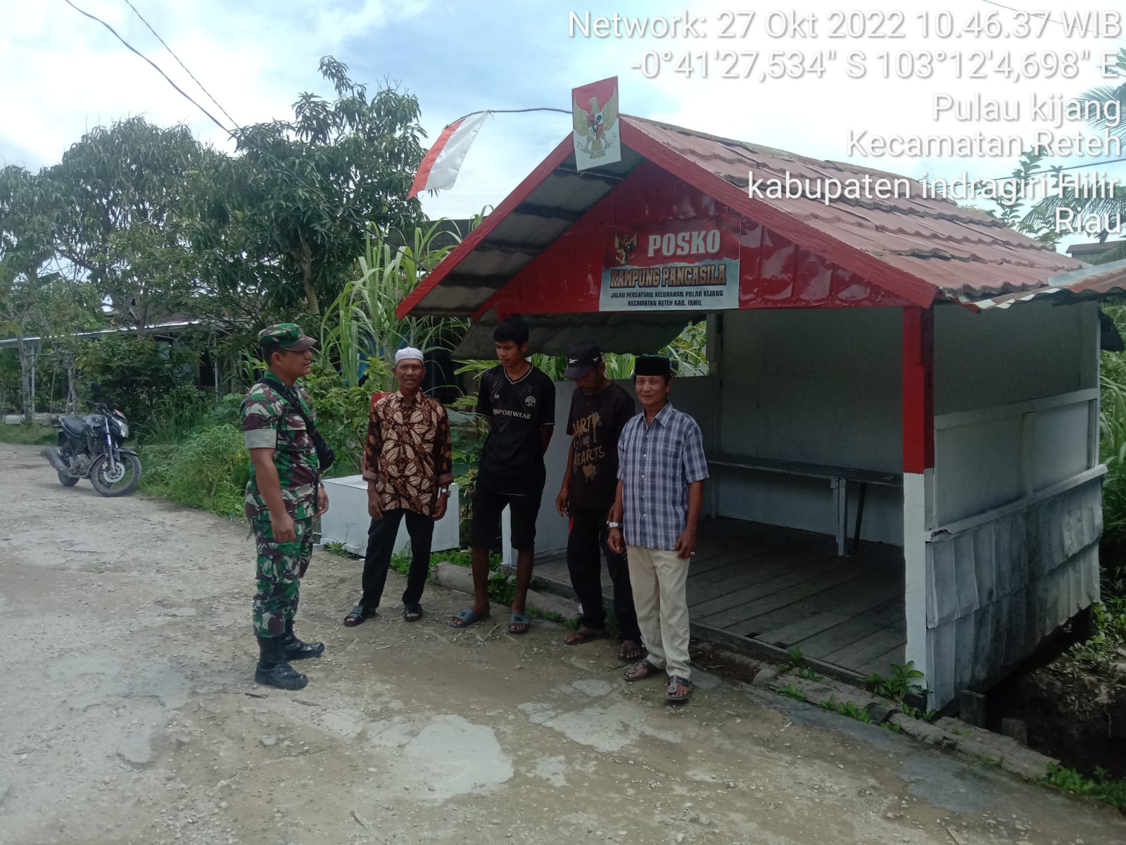 Pelaksanaan Komsos Oleh Serda Perdamaian Di Wilayah Pos Kampung Pancasila