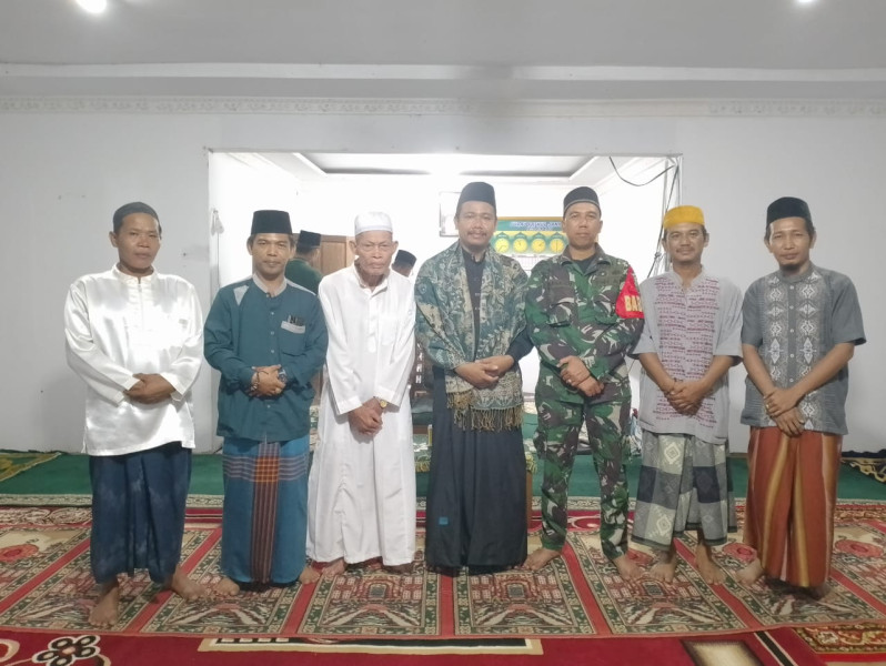 Tingkatkan Silaturahmi Babinsa Hadiri Maulid Nabi Muhammad, SAW di Wilayah Binaan