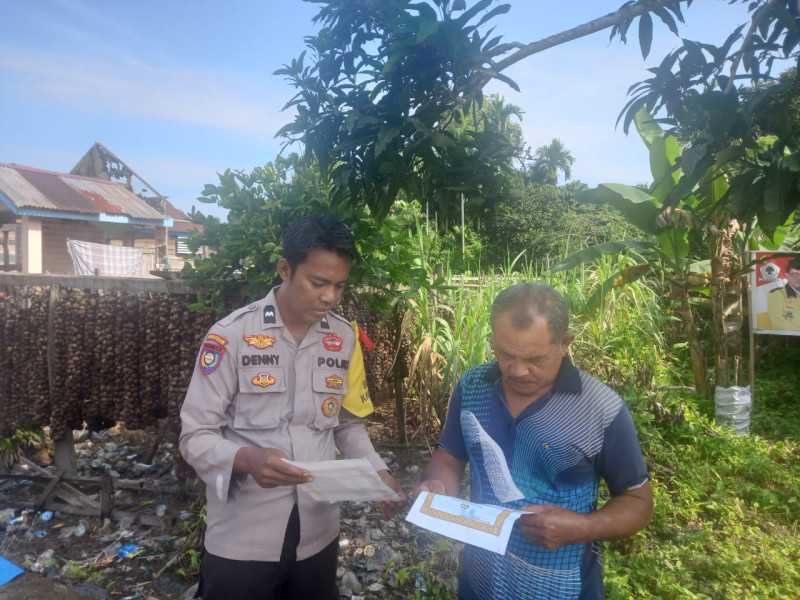 Bhabinkamtibmas Desa Pungkat Aipda Denny Hidayat Menghimbau Larangan Membakar Lahan dan Hutan