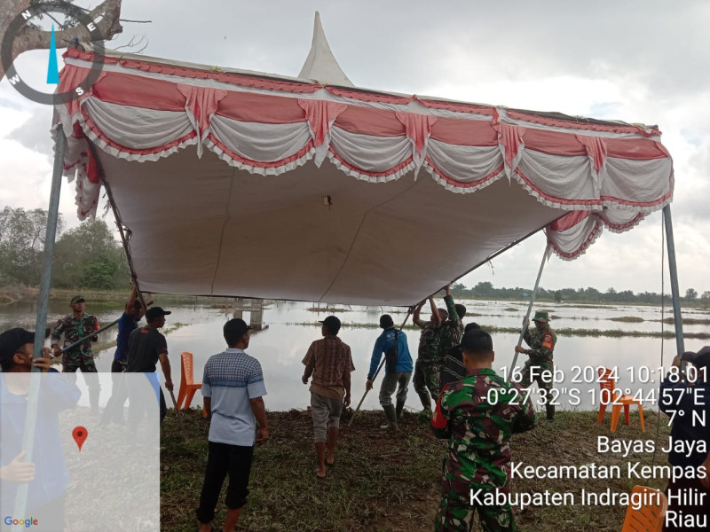 Anggota Koramil 03/Tpl Bersama Warga Masyarakat Gotong Royong Persiapan Gerakan Tanam Padi Serentak