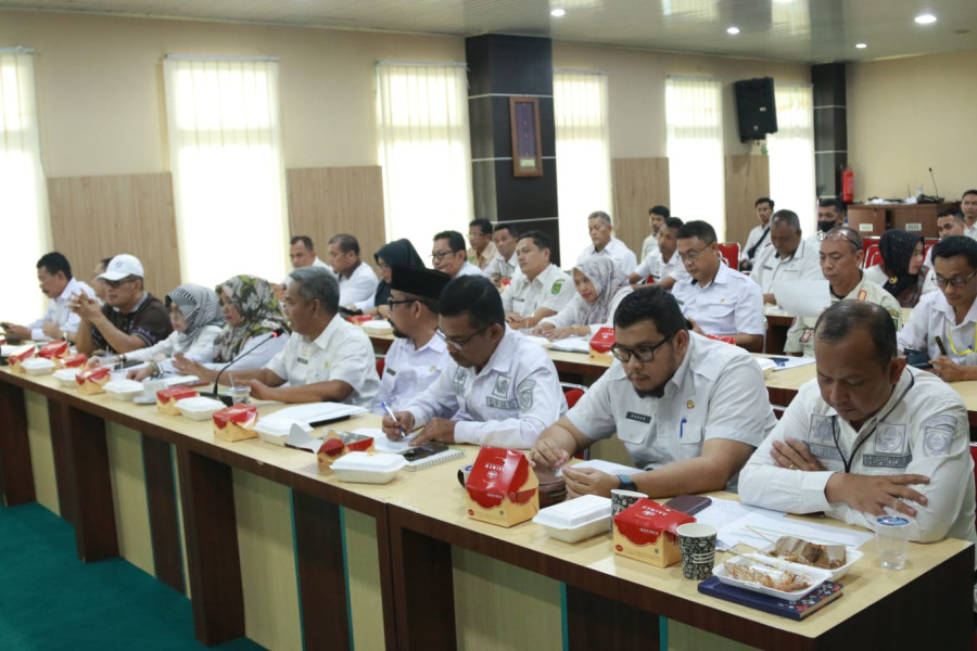 Pj Bupati Inhil Herman Pimpin Rapat Persiapan Evaluasi Kinerja tahun 2023