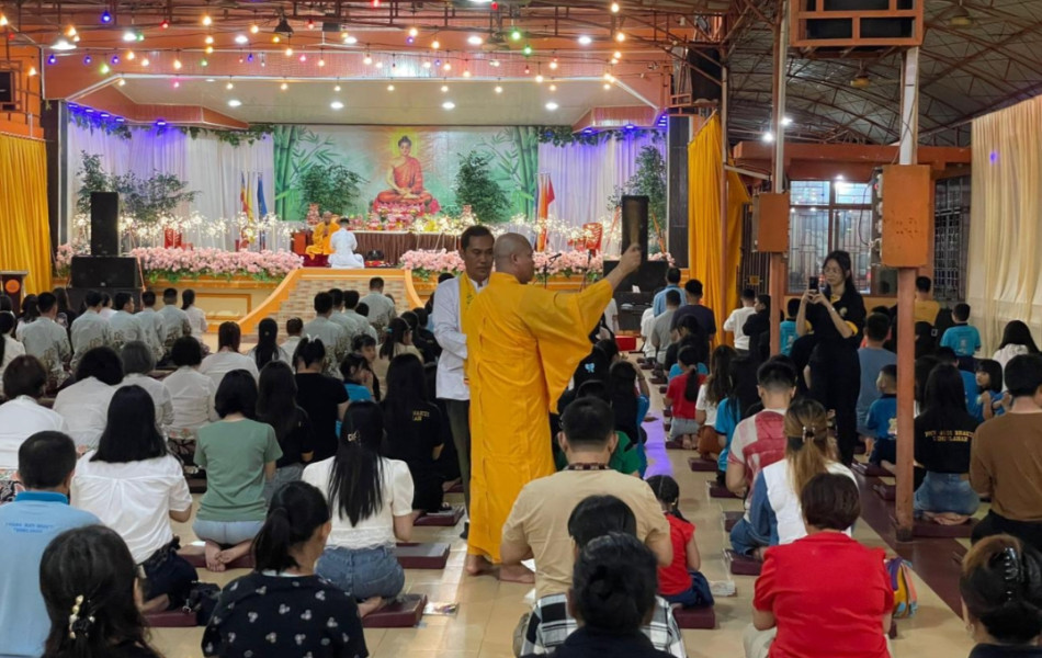 Safari Waisak 2568 BE/2024, Vihara Budi Bhakti Tembilahan Sambut Kedatangan 2 Biksu