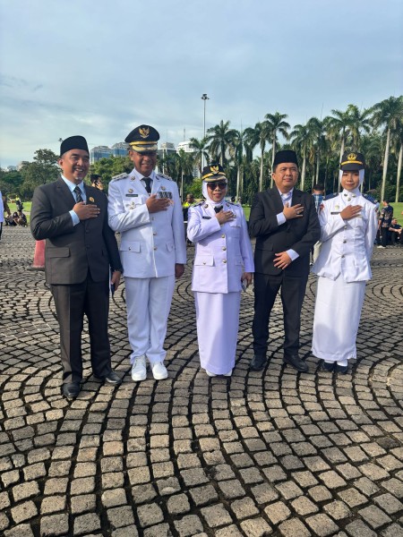 Hadiri Pelantikan Bupati, Ini Harapan Ketua DPRD Kampar