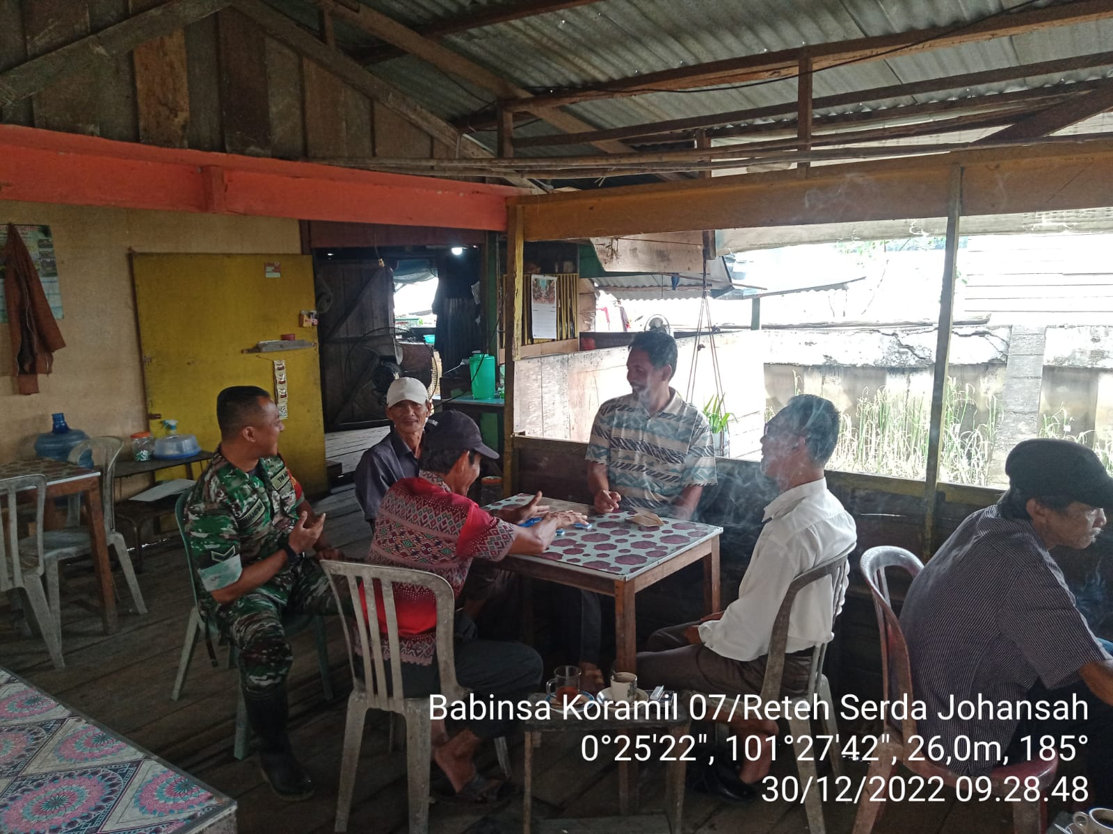 Serda Johansah Bersama Warga Jaga Keamanan Desa