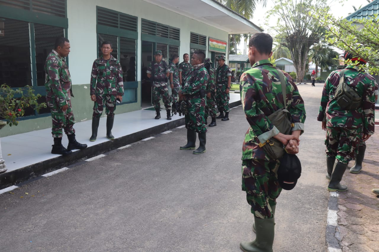 Dandim 0314/Inhil Berangkatkan Personilnya ke Berbagai Kecamatan untuk Padamkan Karhutla 