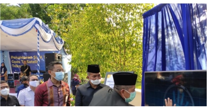 Bupati Siak Alfedri Luncurkan Siak Tv Goes Satelit Telkom 4 Bupati Siak Alfedri Luncurkan Siak Tv Goes Satelit Telkom 4