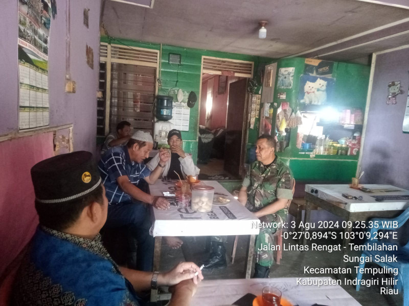 Mampu Berbaur, Babinsa 03/Tpl Efektifkan Komsos Dengan Tomas