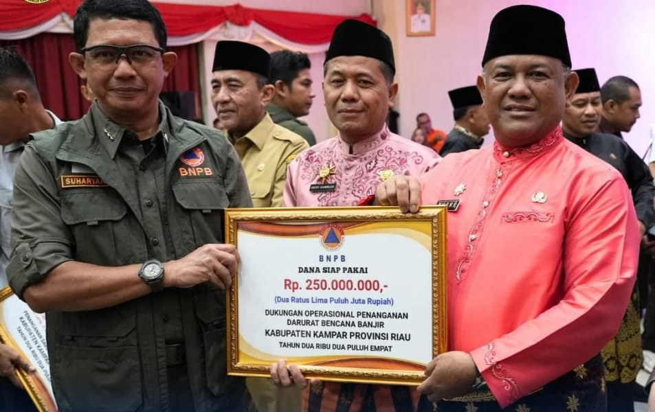 Terkait Penanggulangan Darurat Banjir, Pemda Kampar Terima Bantuan DSP