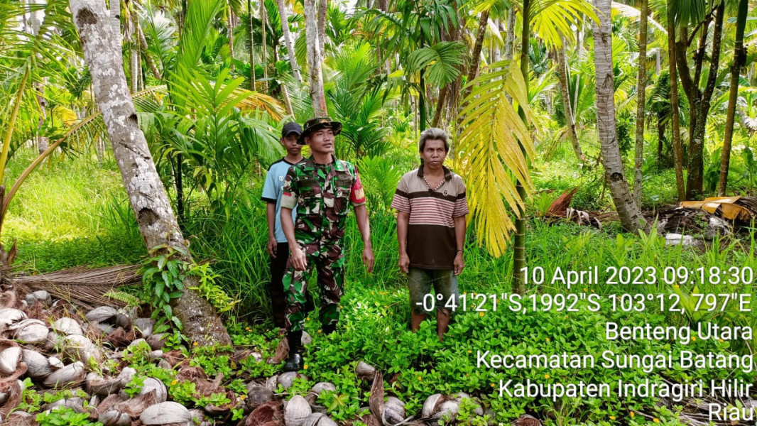 Terkait Karhutla, Babinsa Koramil 07/Reteh Rutin Turun Ke Wilayah