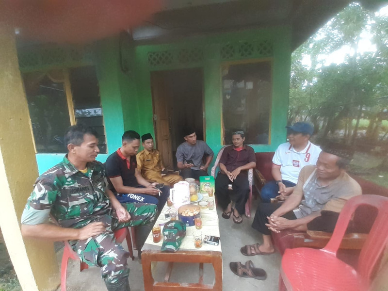 Wujudkan Pemilu Damai 2024 Melalui Komsos Koramil 07/Reteh