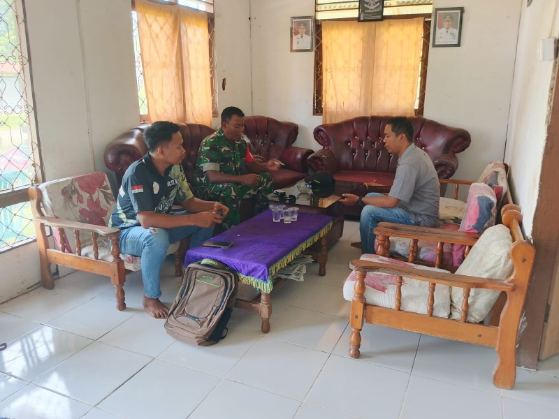 Babinsa Koramil 09/Kemuning Laksanakan Pengawasan  Sumber Daya Manusia di Desa Sekara