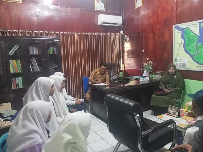 Dinas Lingkungan Hidup Menyambut Baik Kedatangan Siswa-siswi SMPN Satu Atap Lukun