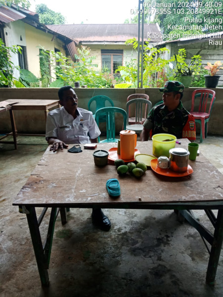 Melalui Komsos, Koramil 07/Reteh Himbau Agar Menghindari Miras, Narkoba dan Perjudian