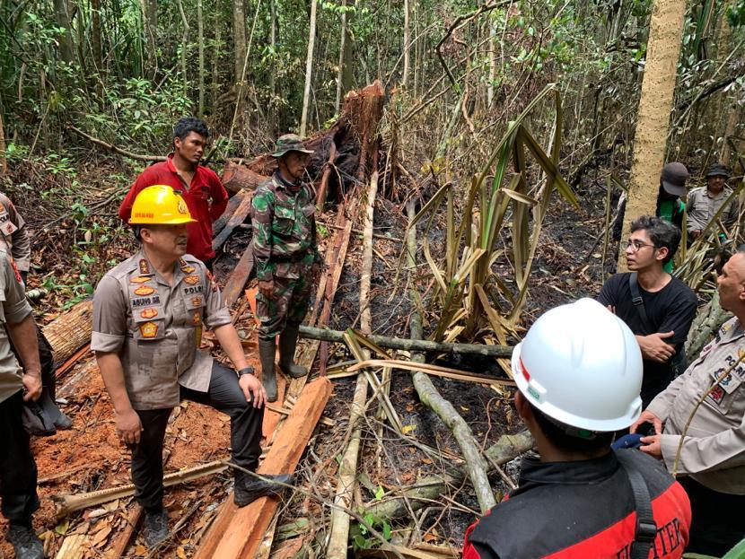 Kapolda Riau: Kayu Ditebang, Dibakar lalu Jadi Kebun Sawit
