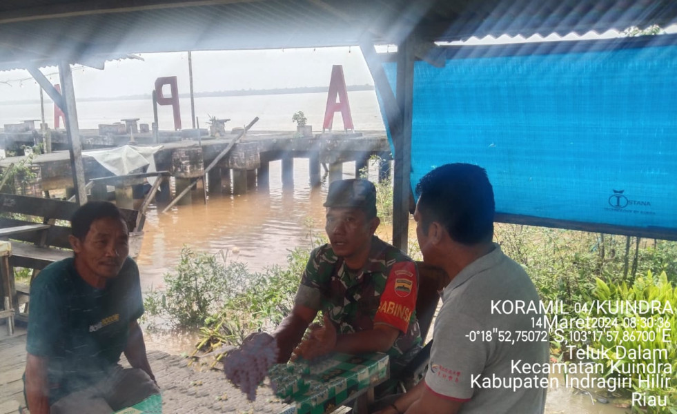 Ciptakan Ukhuwah Islamiyyah Bersama Babinsa Serda Erwin Savitri Melalui Komsos