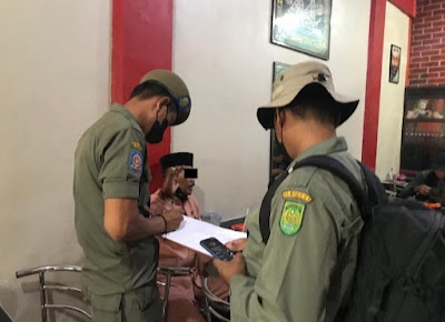 Ditangkap Satpol PP, ASN Ini Masih Cengar Cengir