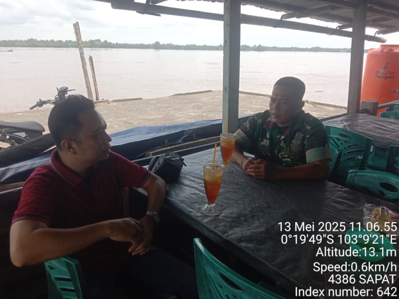 Jaga Talisilahturrahmi Babinsa Koramil 04/Kuindra Rutin Laksanakan Komsos