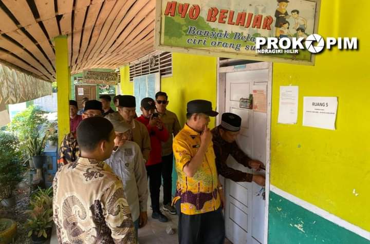 Pj.Bupati Herman kunjungi Madrasah Aliya dan Tsanawiyah di Desa Keritang Hulu