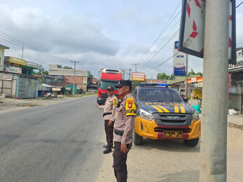 Polsek Kemuning Laksanakan KRYD, Pastikan Keamanan Lingkungan