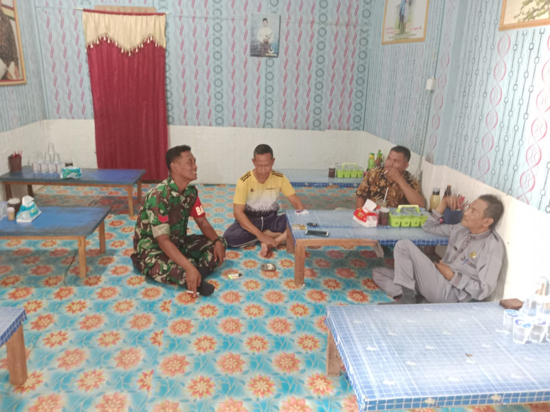 Wujudkan Kondisi Yang Kondusif, Babinsa Koramil 09/Kmg Himbau Warga Agar Jalin Hubungan Baik dan Kerjasama