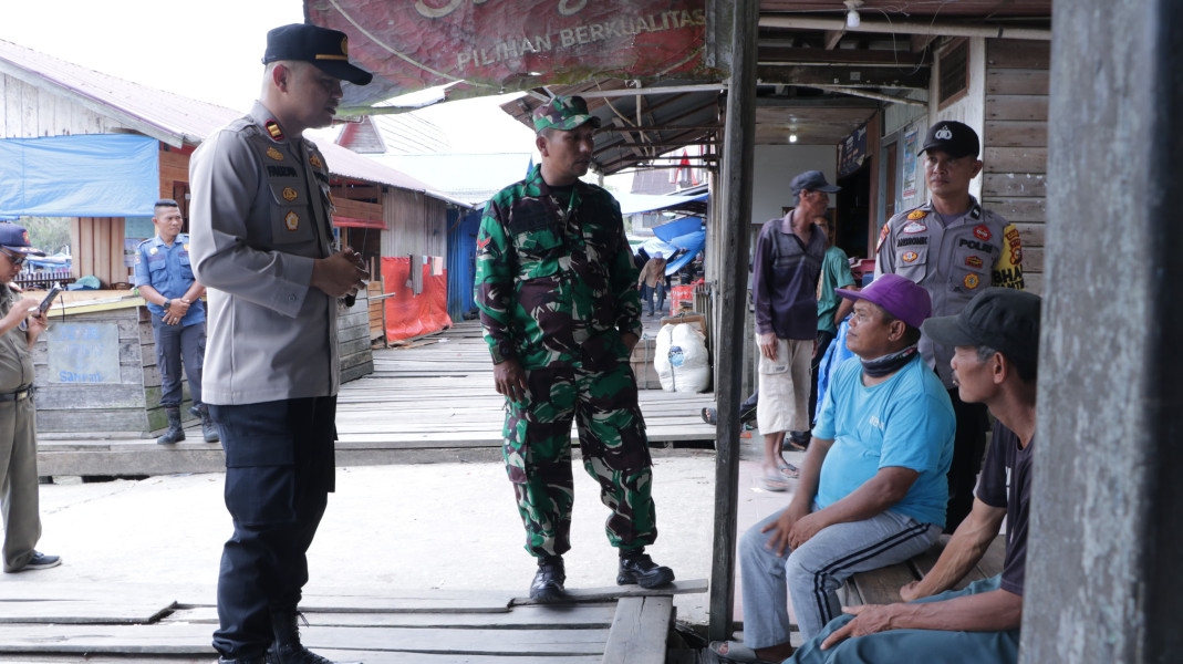 Babinsa Koramil 05/Gas Kopda Umar Nasution Beri Himbauan Kepada Masyarakat Terkait Kemunculan Hewan Predator Buaya