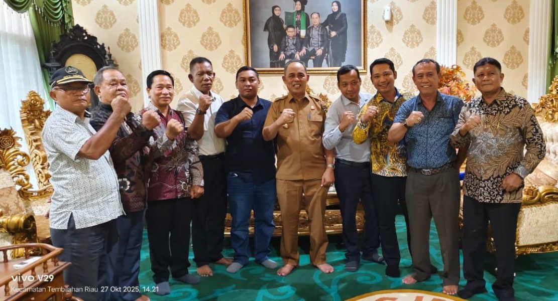 Bupati Herman Terima Audiensi Pimpinan Jemaat dan Panitia Natal Oikumene Tahun 2025 Bupati Herman Terima Audiensi Pimpinan Jemaat dan Panitia Natal Oikumene Tahun 2025