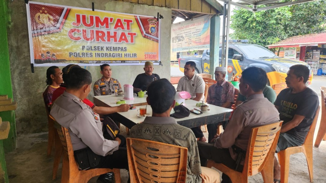 Dalam Jumat Curhat, Kapolsek Kempas Ciptakan Kamtibmas Aman dan Kondusif Jelang Ramadhan 1446 H