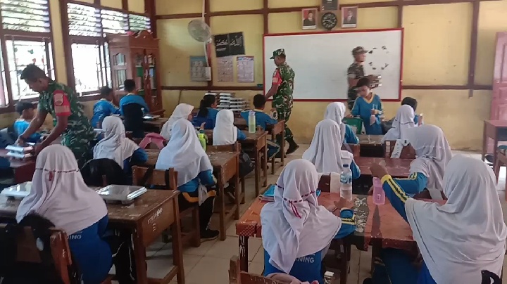 Makan Bergizi Gratis: Koramil 09/KMG dan Tim SPPG Berikan Bantuan kepada Anak-Anak