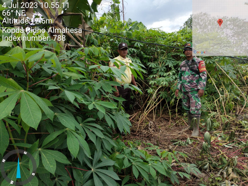 Babinsa Koramil 05/Gas Kopda Ridho Almahesa Patroli Rutin Lakukan Sosialisasi Karhutla