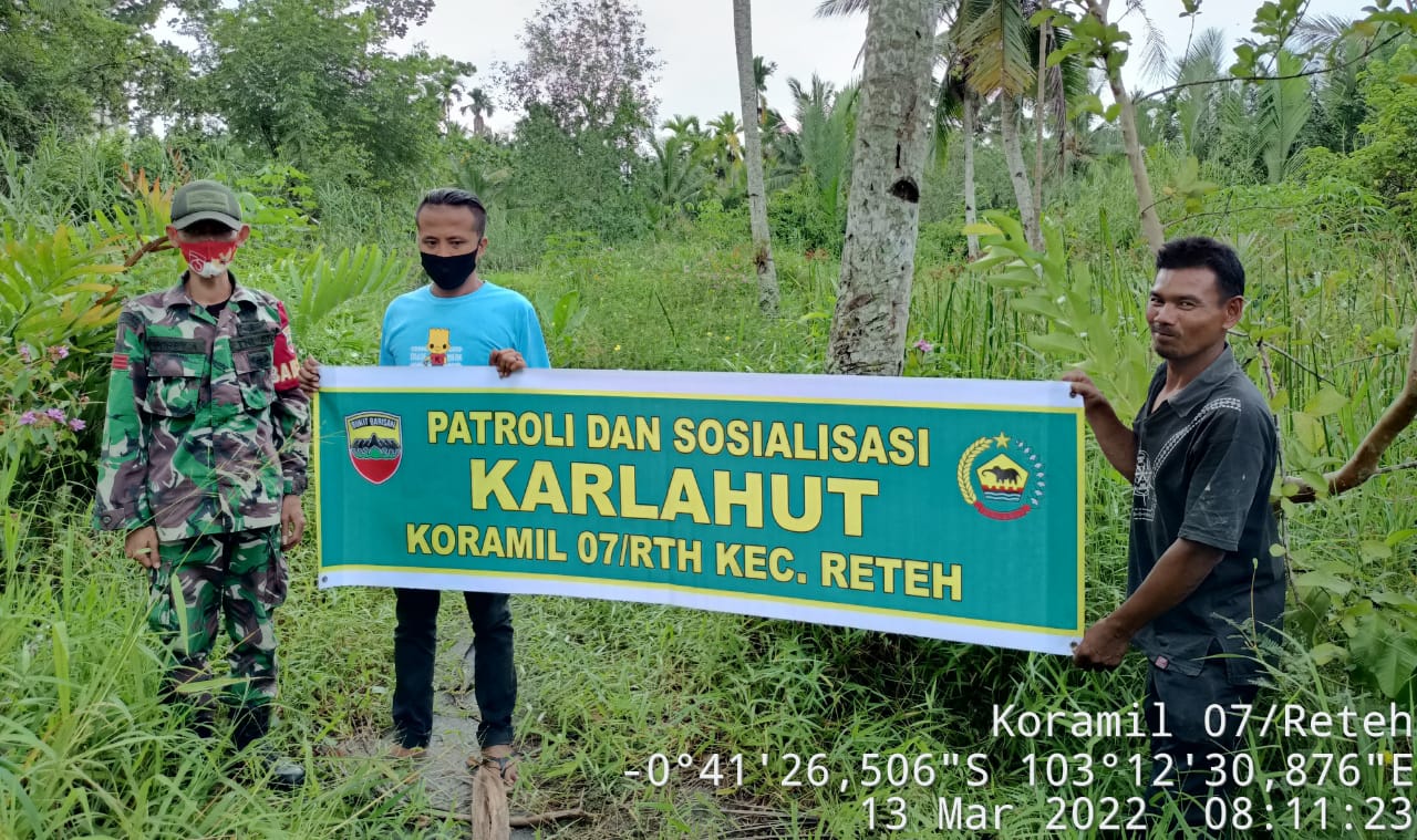 Babinsa Koramil 07/Reteh, Praka Bobi Ariyanto Terus Lakukan Himbauan Kepada Masyarakat