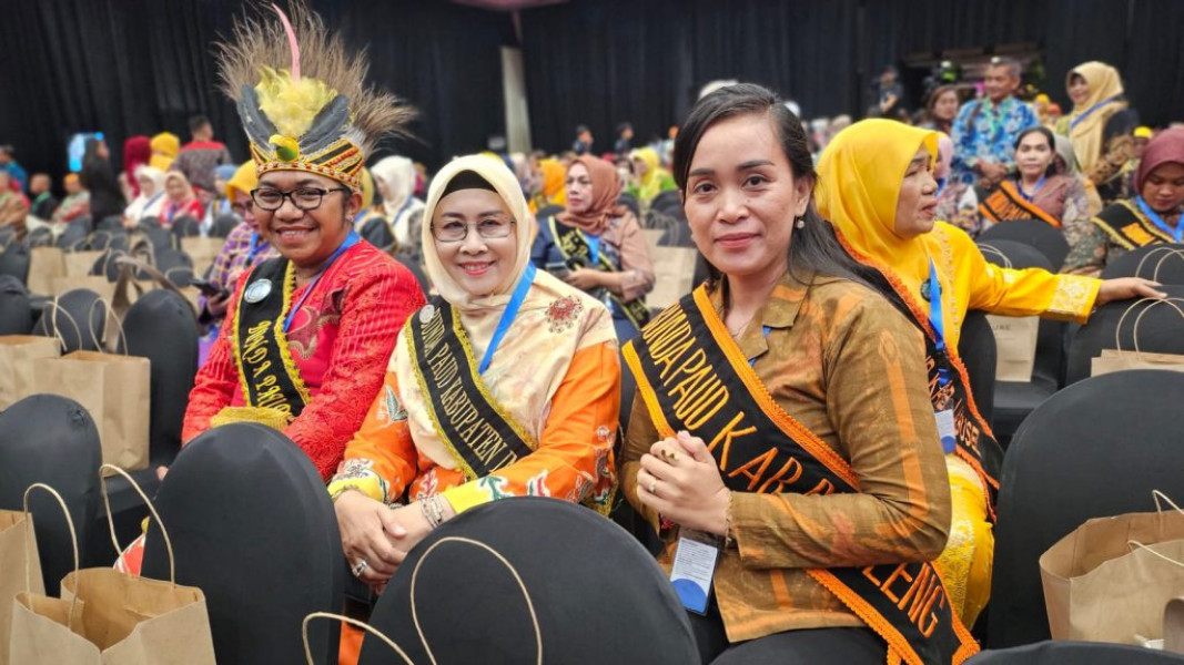 Bunda Paud Inhil Hj. Zulaikhah Wardan Hadiri Malam Pembuka Acara Apresiasi Bunda Paud Tingkat Nasional