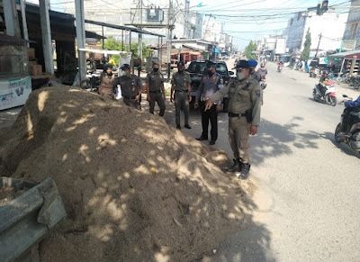 Pemilik Material Bangunan Diberi Peringatan oleh Satpol PP Inhil