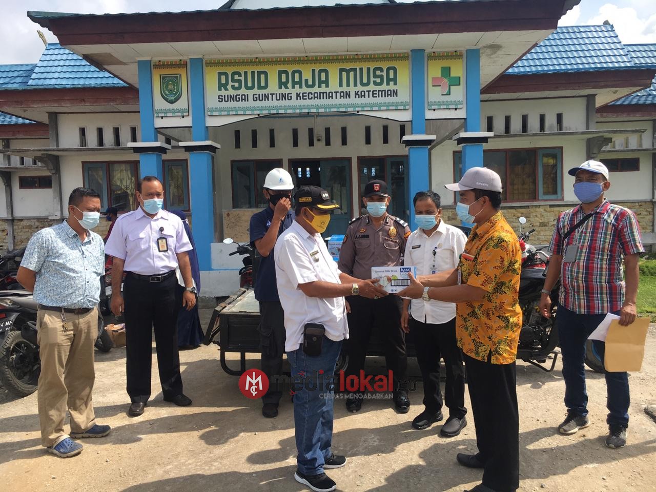 Sambu Group Berbagi 'KARA' dengan Tenaga Medis di Inhil