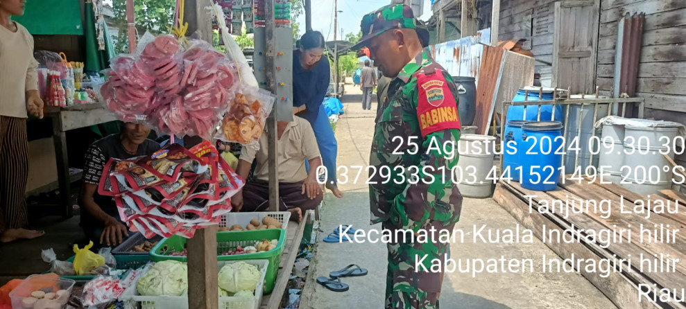 Babinsa Koramil 04/Kuindra Himbau Masyarakat Untuk Terus Jaga Kebersihan Lingkungan