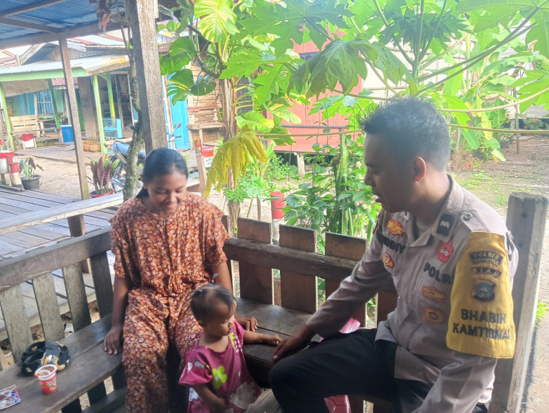 Cooling System Bhabinkamtibmas Polsek Gaung Cegah Timbulnya Potensi Konflik Jelang Pilkada 2024