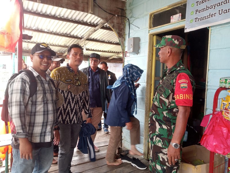 Jaga Khamtibmas dan Bangun Suasana Keakraban dengan Warga Binaan, Babinsa Koramil 04/Kuindra Rutin Lakukan Komsos