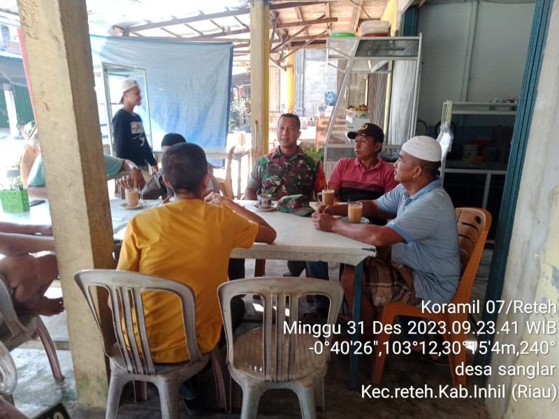 Koramil 07/Reteh Serda Johansah Jalin Silaturahmi Sekaligus Menjaga Kebersihan Lingkungan