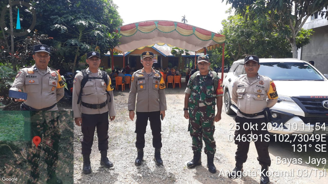 Sinergitas TNI-Polri Dalam Pengamanan Pilkada Serentak 2024 di Desa Bayas Jaya
