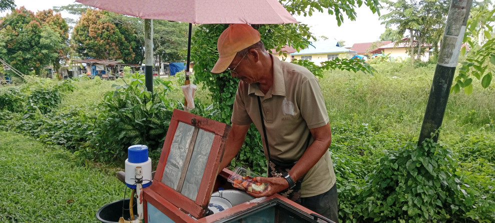 Rujak Bang Diki Yang Segar Banyak Digemari Smeua Kalangan