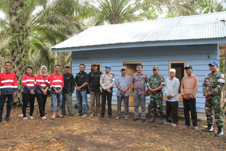 Bedah Rumah FKWI Kemuning Inhil Tahap Ke- 4 Sukses