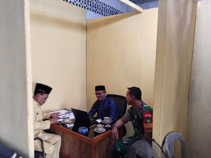 TNI dan Masyarakat Bersinergi Jaga Keamanan dan Ketertiban di Sanglar