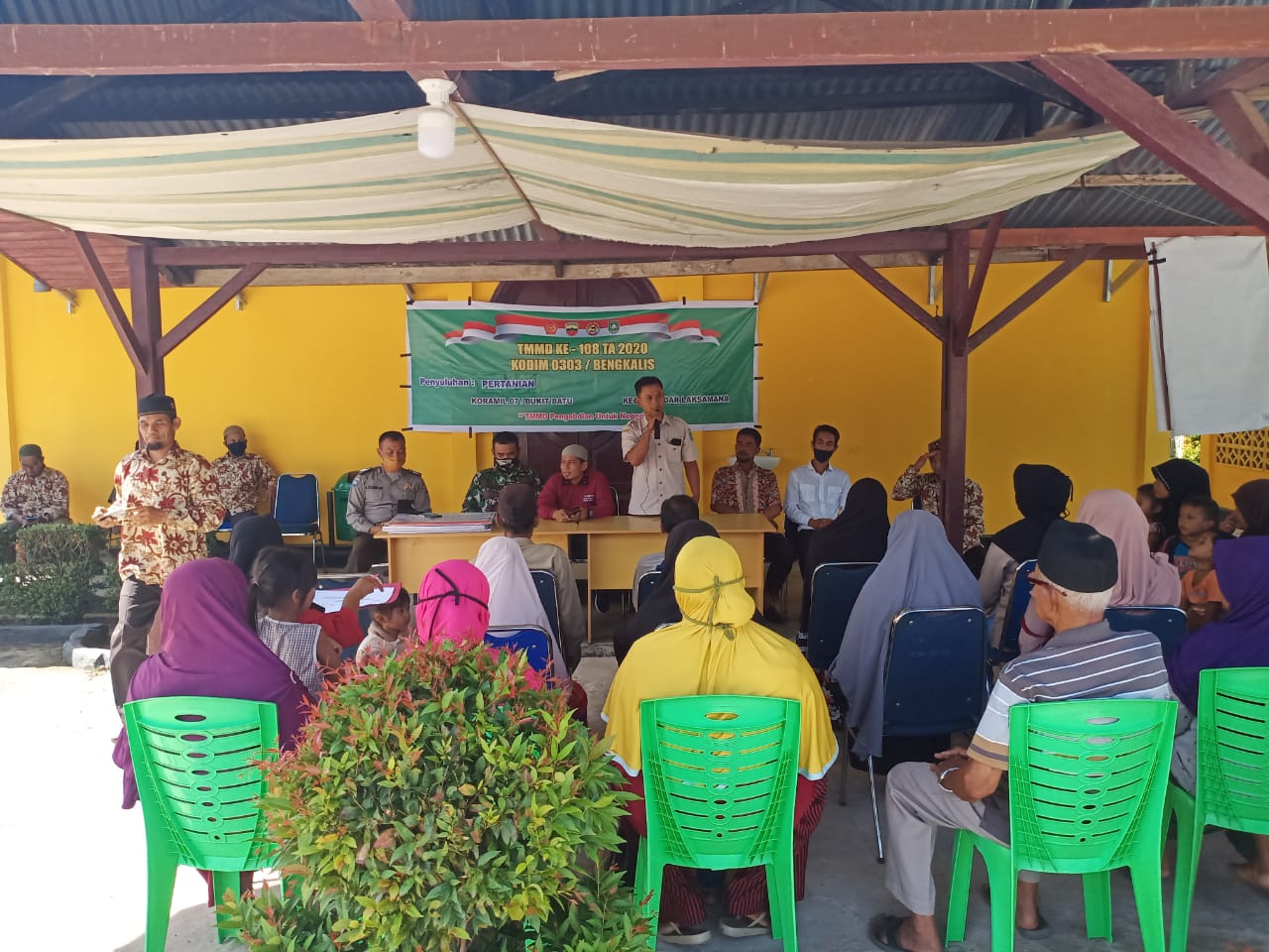 Satgas TMMD Beri Penyuluhan Pertanian di Desa Temiang Lokasi TMMD ke 108
