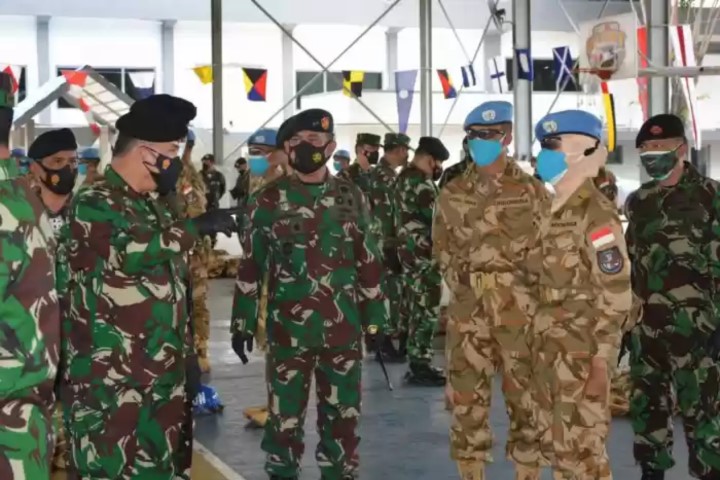 Asops Panglima TNI Periksa Kesiapan Satgas MTF Kontingen Garuda XXVIII-M/UNIFIL
