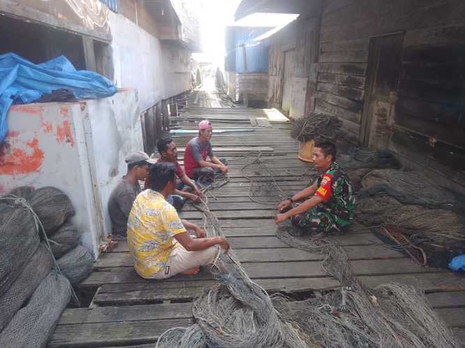 Sosialisasi Komcad Bersama Babinsa Koramil 04/Kuindra Di Wilayah Binaan